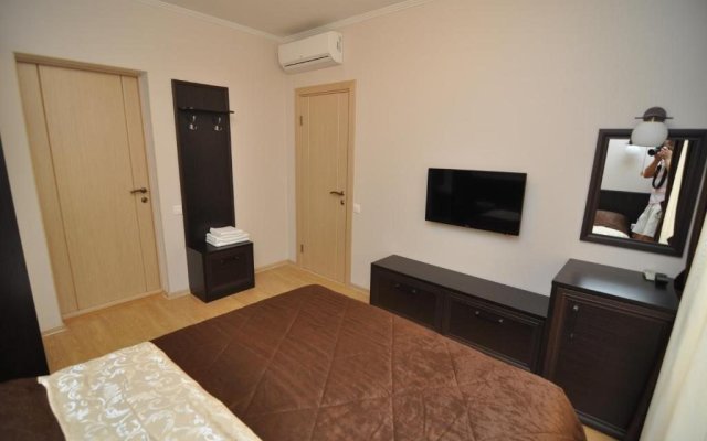 Helena Guest House