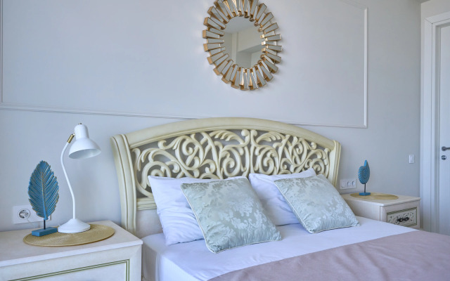 Апартаменты с Шикарным Видом на Море в Центре Сочи