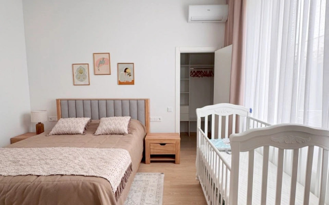 V 12 Minutakh ot Morya s Podogrevaemym Basseynom Villa