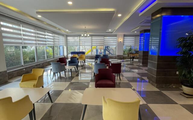 Apartaments y Morya 320 m s Balconom