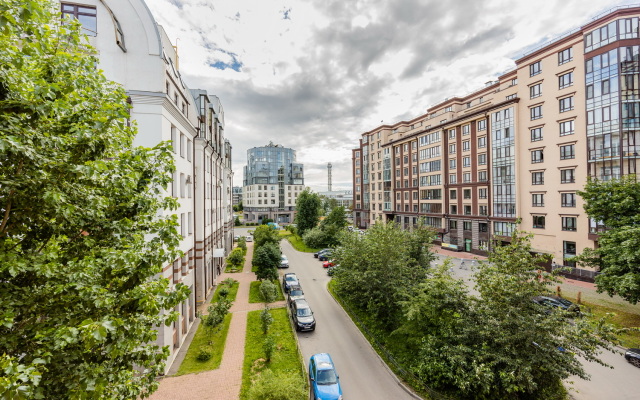 a.m. Rooms Petrovskiy overlooking the river Apartments