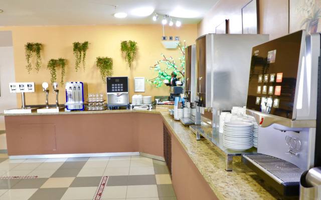 Grand Muthu Golf Plaza Hotel & Spa