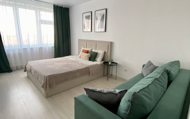 Apartamenty 1 Komnatnye 2+2 V Tyumenskoy Slobode 15 Etazh Vidovye
