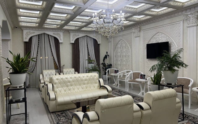 Ideal Hotel