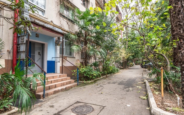 Uyutnaya Kvartira S Novym Remontom Apartments