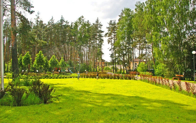 Apartments Yakhontovy Les