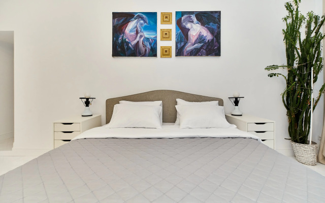 Апартаменты 100 м2 с панорамным видом на Фонтанку