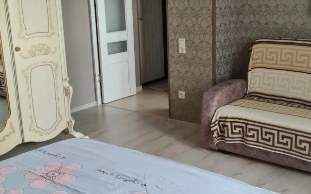 V Gagrakh Flat