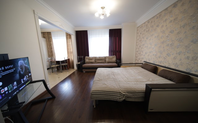 S Yevro Remontom Apartments