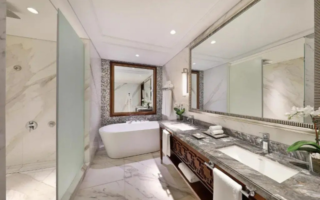 The Ritz-Carlton, Dubai Hotel