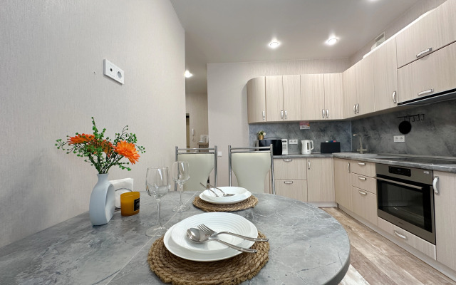 Квартира Светлая и уютная однушка на 5 просеке