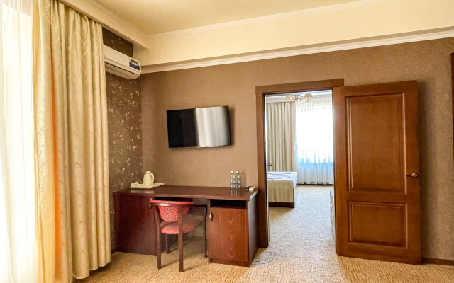  Avdallini Hotel