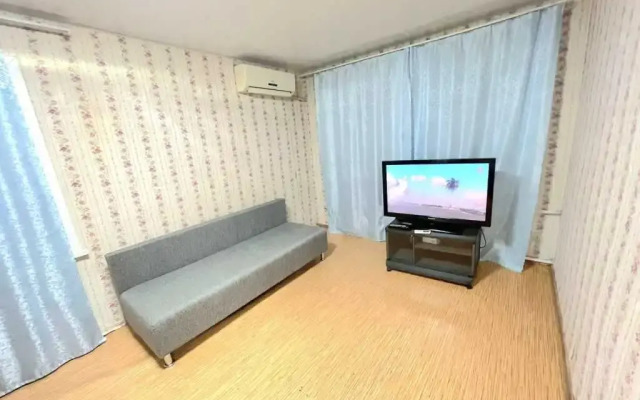 Апартаменты на Карла Маркса 115-1