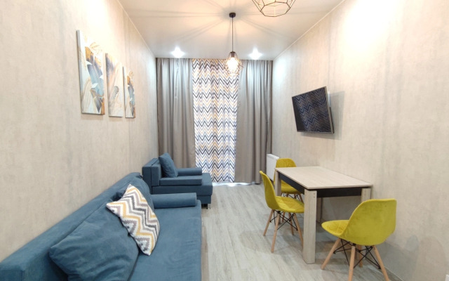 Panda Home v tsentre vozle naberezhnoy i akvaparka Apartments