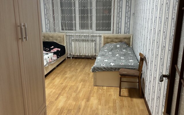 Апартаменты 3-к. Квартира Гостевая в Центре Города Дербент