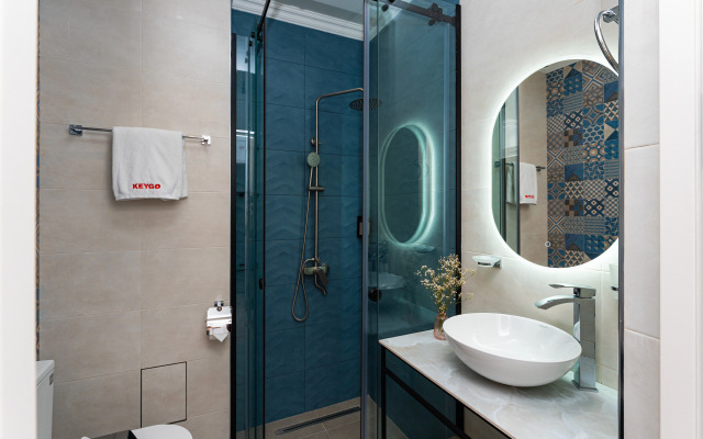 KeyGo #0161, 1 Bedroom, Designed with Balcony Apartments