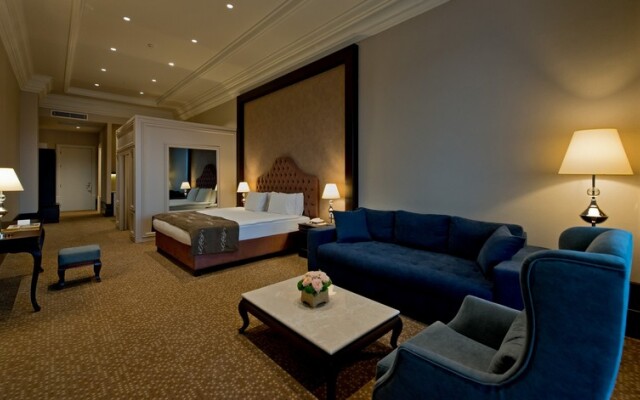İsfanbul Holiday Home & Suites Hotel