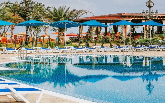 Dreamland Oasis Apart-hotel Apartments