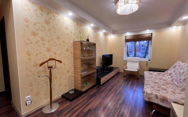 Квартира 3-комнатная на Беринга 10