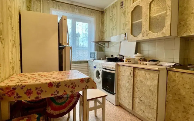 Квартира 3-Комнатная у Порохового Завода