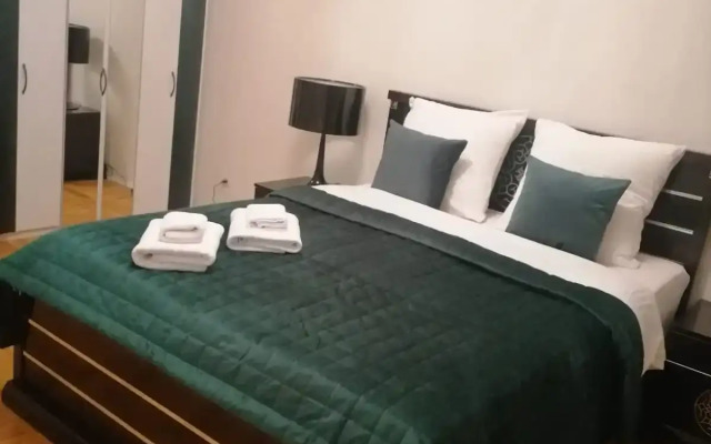 Квартира Уютная для Большой Компании Напротив Аквапарка