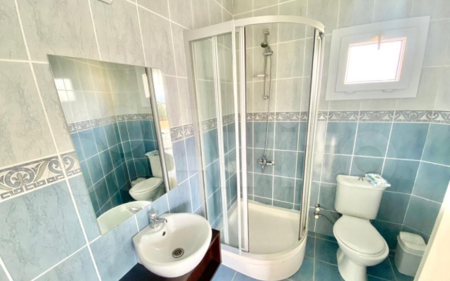Pentkhaus s Vidom na More i Gory Apartments