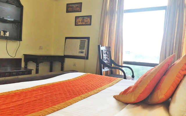 Golden Ram Hotel