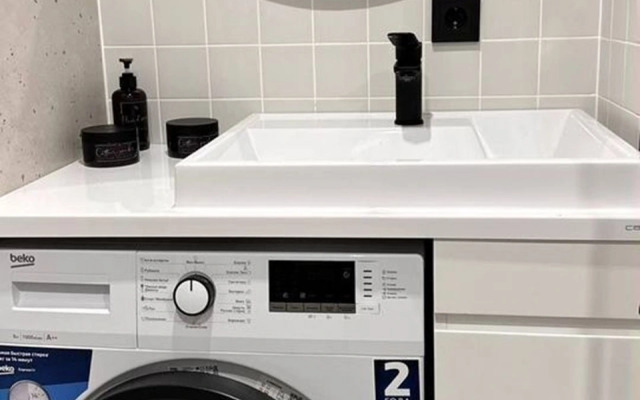 Dizaynerskaya Dvukhurovnevaya S Vidom Na More Flat