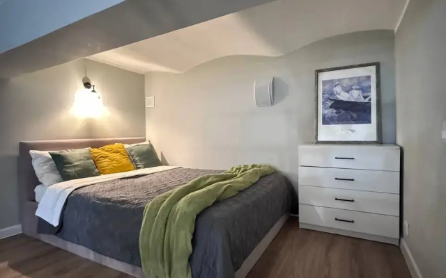 Апартаменты Двухуровневые Purple у Метро Бауманская