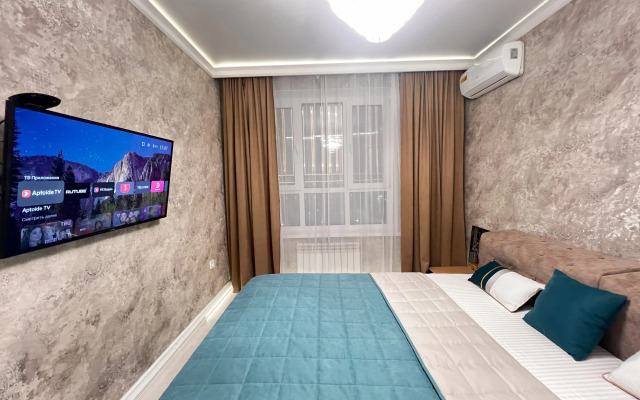 V Tsentre Goroda Flat