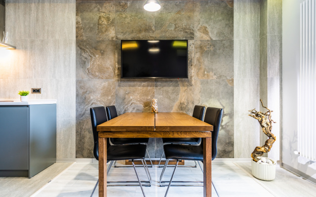 Oplot - Uluchshennyj lyuks s terrasoj 1 Apartments