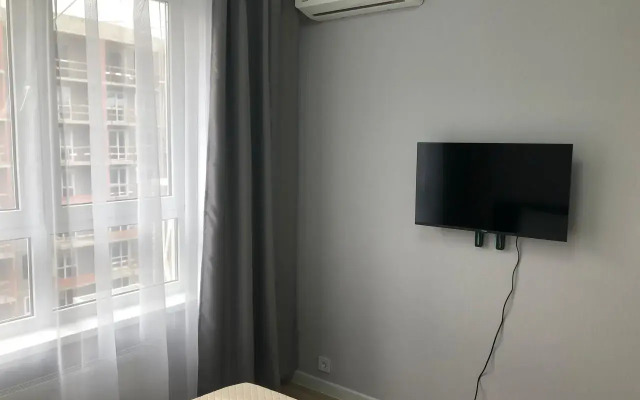 Uyutnaya Svetlaya Kvartira Vo Flore 1 Flat