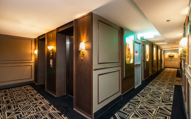 The Coach Hotel Sukhumvit / Asok BTS Bangkok by Compass Hospitality