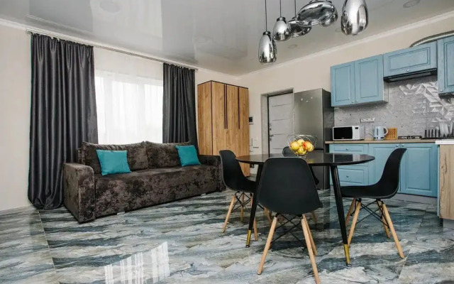 Dom u ozera s baney Private house