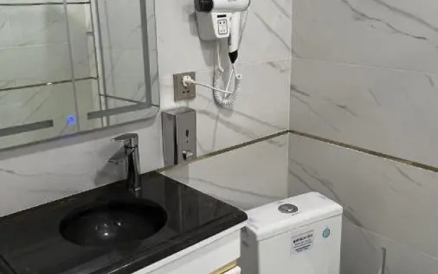 Hotel Aram