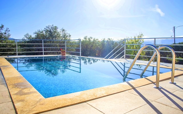 Cretan Breeze Villa Heated Pool