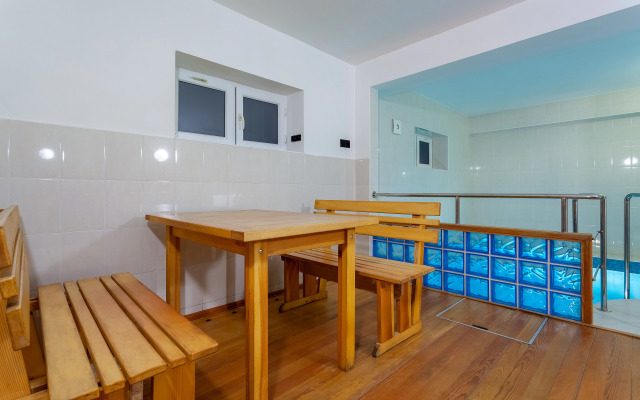 Greys Nairi Hotel