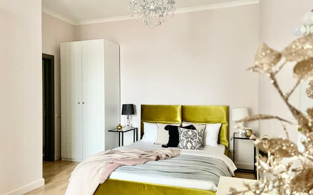 Na Ulitse Sadovaya-Spasskaya 19/1 Flat