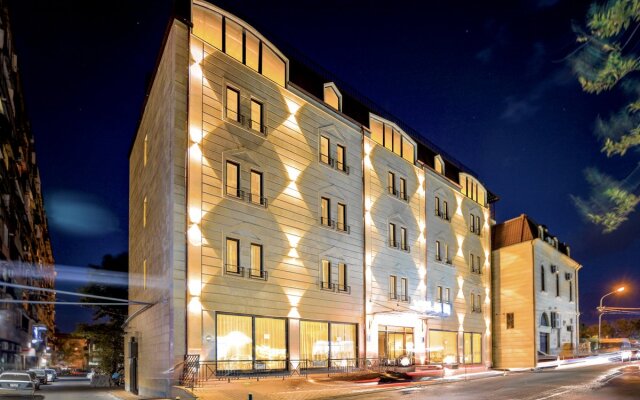 Nacho Hotel, Yerevan