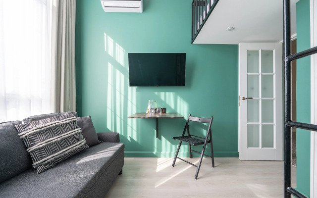 Red Apartments Art Layt Teffi Apartments