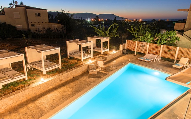 Allas Villa Heated Pool