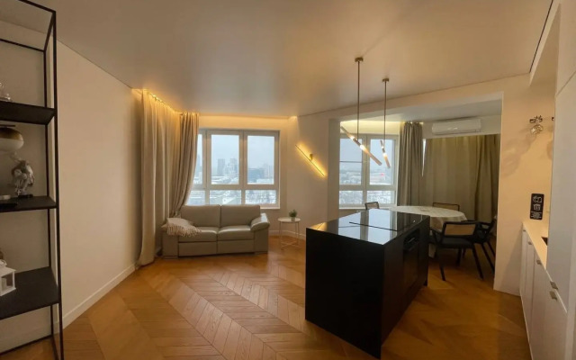 Квартира с видом на парк и центр города