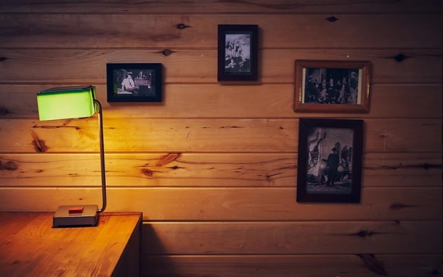 Kamorka S Lezhankoj U Okna Hotel