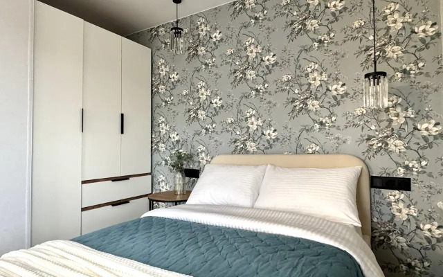 Hygge Karelia Floral Oasis Flat