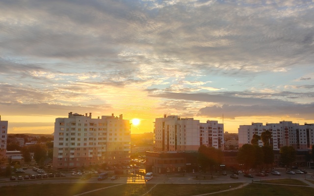 Domashniy uyut, v novom dome, v tsentre goroda Apartaments