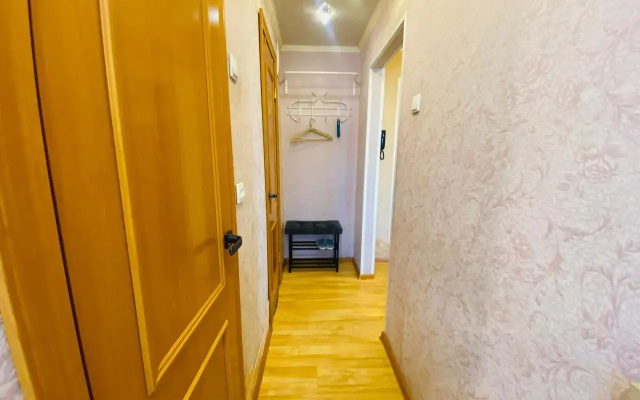 Apartamenty s 2 Komnatami Vid na Gorod i Balkon (KVARTIRA51)