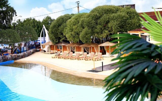 Dolphin Planet Hotel & SPA
