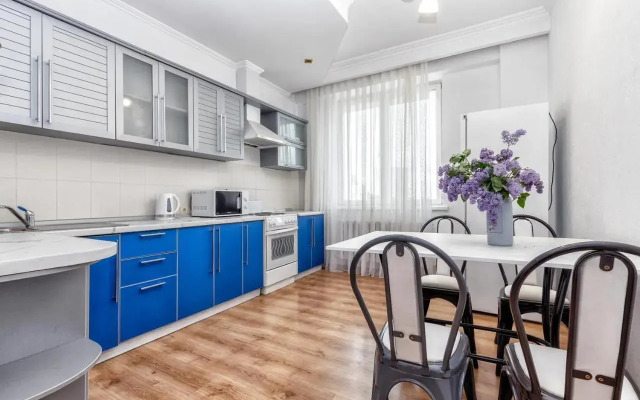 Na Ulitse Dostyk, 14 Apartments