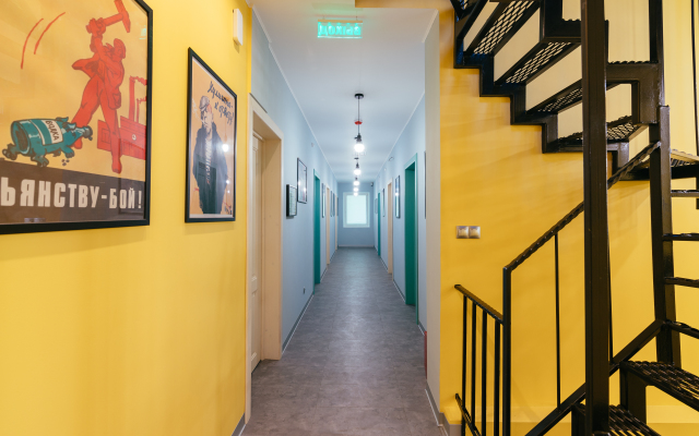 Gibrid Buk Boks Mini-hotel