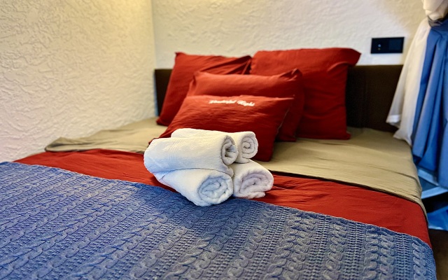 Kvartira Ferrari studio ot Home24 Flat